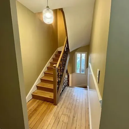 Maison Meuliere Avec Jardin * Επερνέ